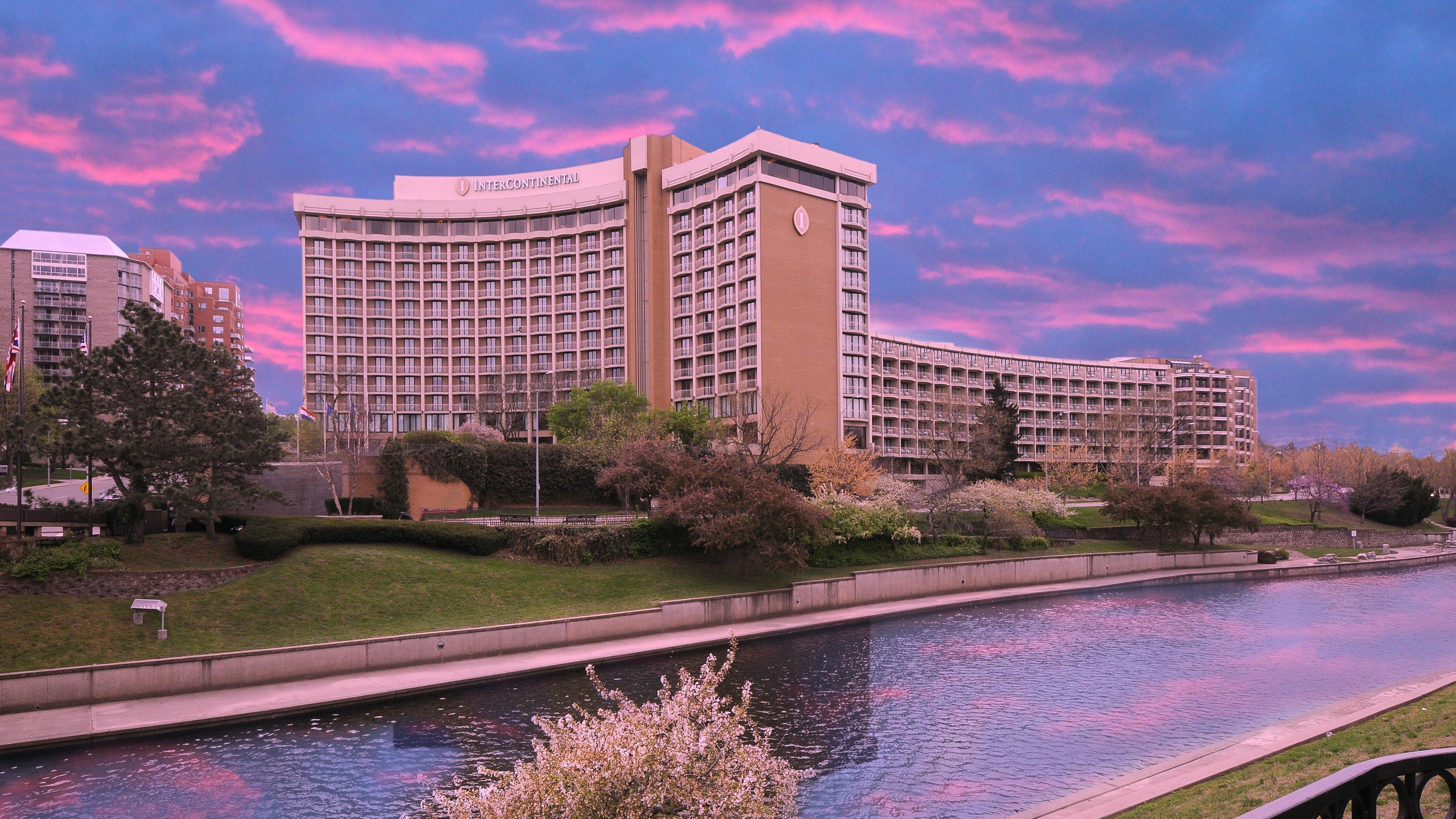 Intercontinental Kansas City At The Plaza, An Ihg Hotel Bagian luar foto